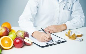 Врач-диетолог: проводник к здоровому образу жизни